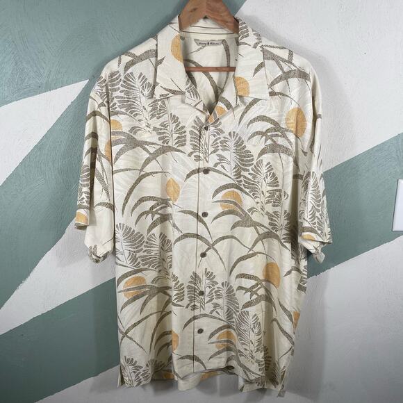 Tommy Bahama Short Sleeve Shirt Men's Button Up  XL Cream 100% Silk Summer Wear - Picture 10 of 11